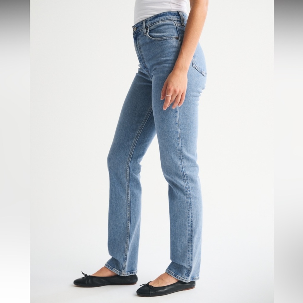 Abercrombie & Fitch '90s Straight Ultra High Rise Jeans - Picture 3 of 8